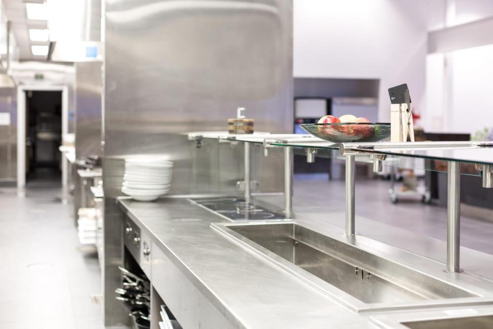 food-service-contractor-Under Armour Café-14